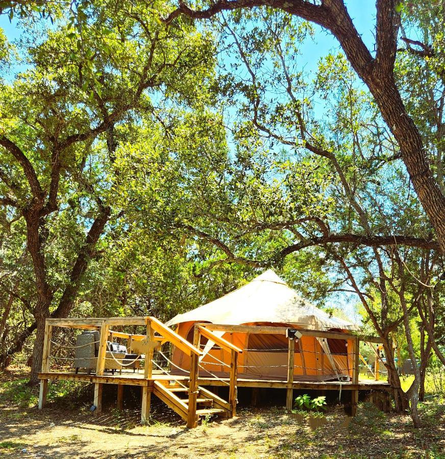 Al'S Hideaway Glamping Tents Pipe Creek Exterior foto